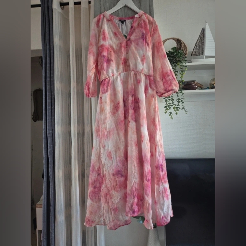 Flowy Pink Tie-Dye Maxi Dress with Balloon Sleeves